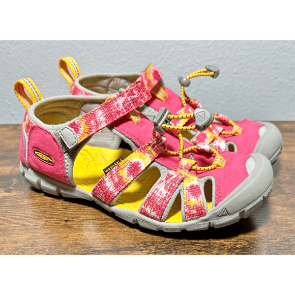 Keen Big Girls Seacamp II CNX Pink & Yellow Waterproof Hiking/Swimming Sz 3 - Picture 1 of 12